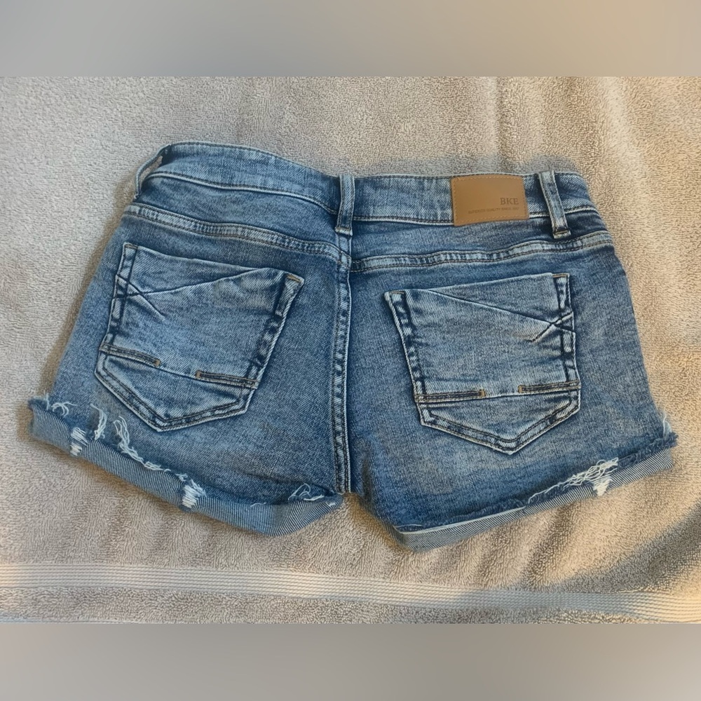 BKE Stella Stretch Shorts